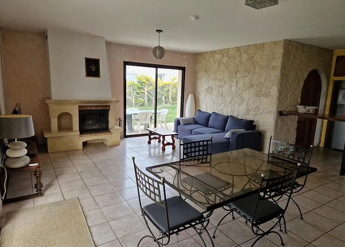 D'hotes فندق مبيت وإفطار *